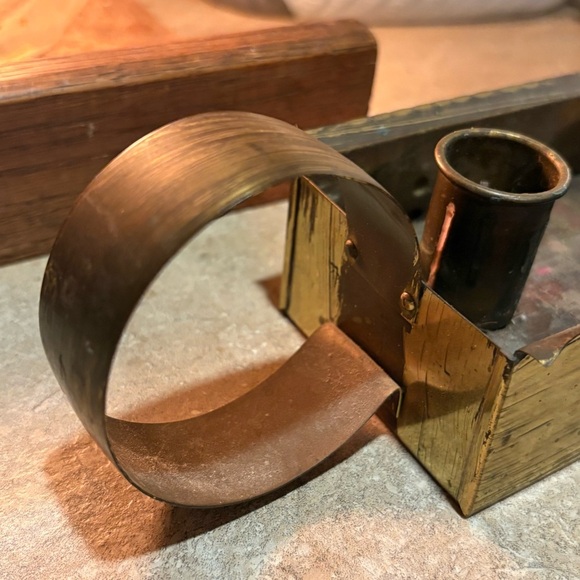 Vintage made in Sweden brass 4 candle holder - Picture 3 of 11